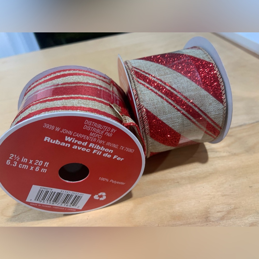 2 holiday ribbons